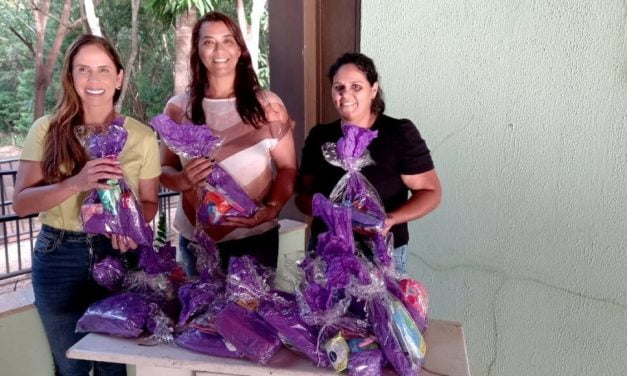Movimento entrega kits de higiene em Palmas/TO