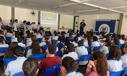 GEV Picos participa de palestra de prevenção às drogas em Colégio Militar