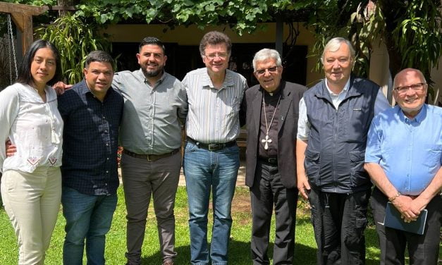 Frei Hans e Nelson visitam as Fazendas do Paraguai