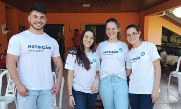 Alunos de nutrição realizam ação junto dos acolhidos de Chapecó (SC)