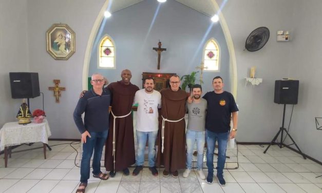 Fazenda de Braga realiza festa de São Francisco e crisma de acolhidos