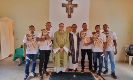 Fazenda da Esperança de Oeiras celebra término de ano de acolhidos e realiza Crisma com presença do Bispo Diocesano
