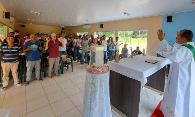 Retiro de Carnaval da Fazenda da Esperança reúne acolhidos em Tocantins