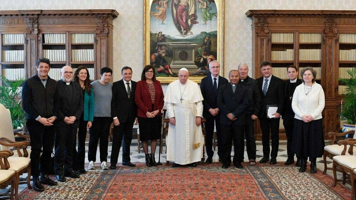 Papa Francisco recebe Família da Esperança no Vaticano