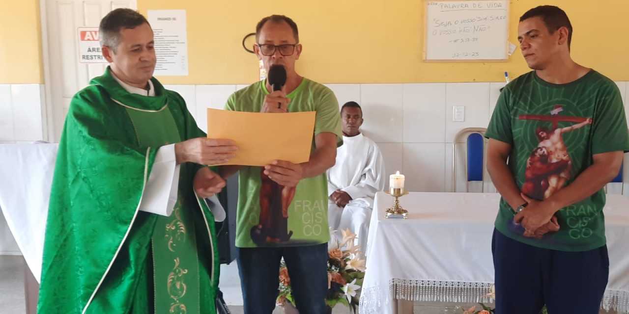 Fazenda  de Itainopólis realiza visita mensal com missa, entrega de certificado e dia de vivência fraterna