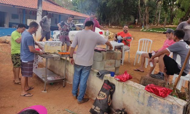 Fazenda de Coromandel celebra união e solidariedade com festa para acolhidos e comunidade local