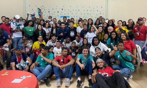 Movimento jovem leva alegria e solidariedade à Fazenda de Itabira na tarde de Páscoa