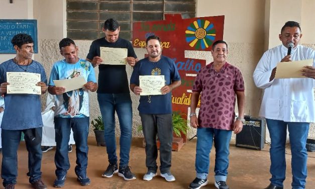 Fazenda de Poconé (MT) recebe familiares dos acolhidos em dia de confraternização