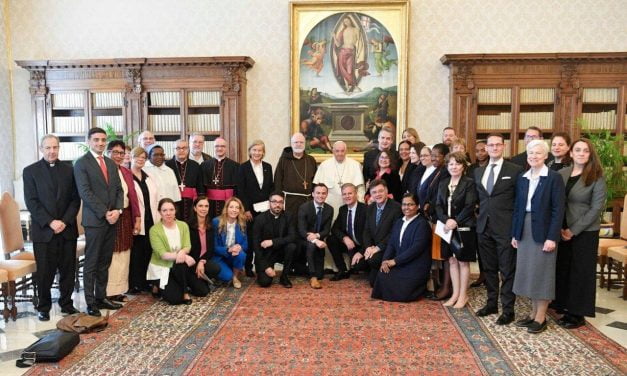 Fundador da Fazenda da Esperança participa de encontro com o Papa Francisco no Vaticano