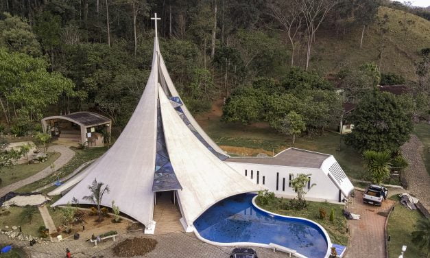 Autoridades participam da celebração dos 40 anos da Fazenda da Esperança