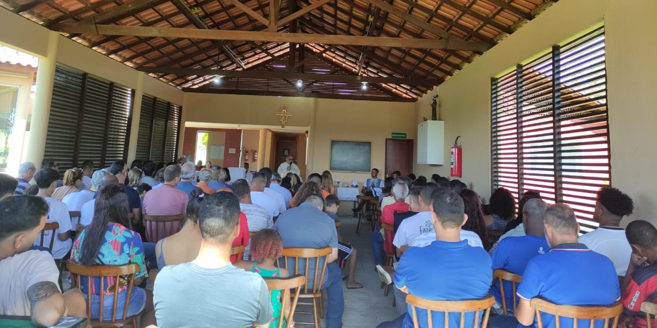 Mais de 100 pessoas comparecem em dia de visita na Fazenda da Esperança em Serra (ES)