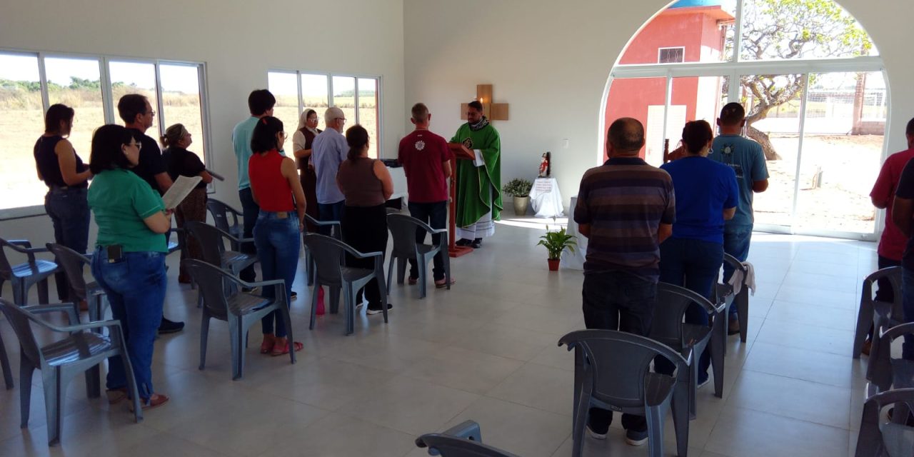 Fazenda de Campo Verde (MT) realiza primeira missa aberta à comunidade