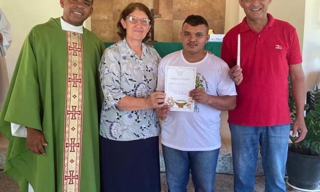 Em dia de visita, jovem é batizado na Fazenda de Porto Nacional