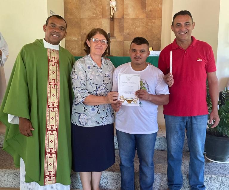 Em dia de visita, jovem é batizado na Fazenda de Porto Nacional