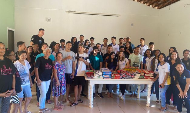 Estudantes visitam Fazenda feminina de Palmas (TO) e levam doações