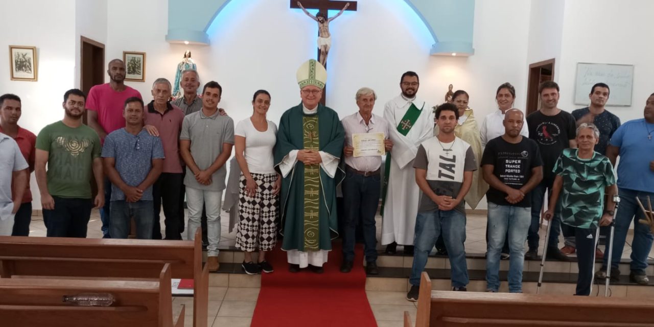 Fazenda de Coromandel recebe o Bispo Dom Claudio