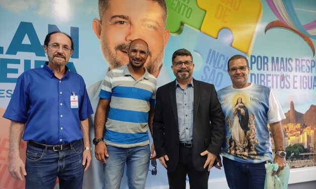 Representantes de Serra vão à Assembleia Legislativa do Estado
