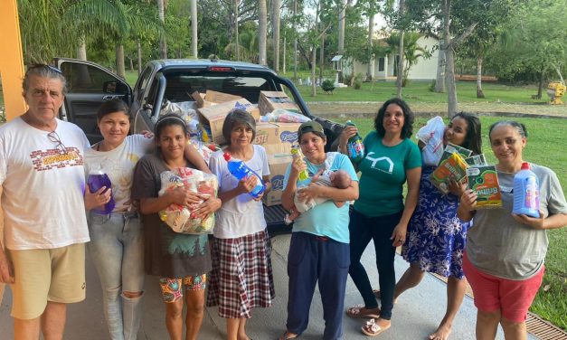 Idoso pede alimentos e produtos de limpeza em seu aniversário e doa à Fazenda de Goiânia