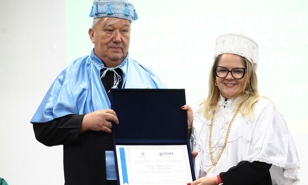Frei Hans recebe título de Doutor Honoris Causa da Universidade Estadual Vale do Acaraú (UVA)
