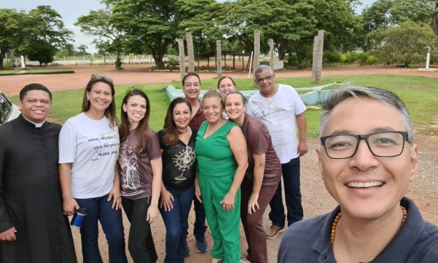 Em Poconé (MT), acolhidos contam com a presença significativa dos voluntários