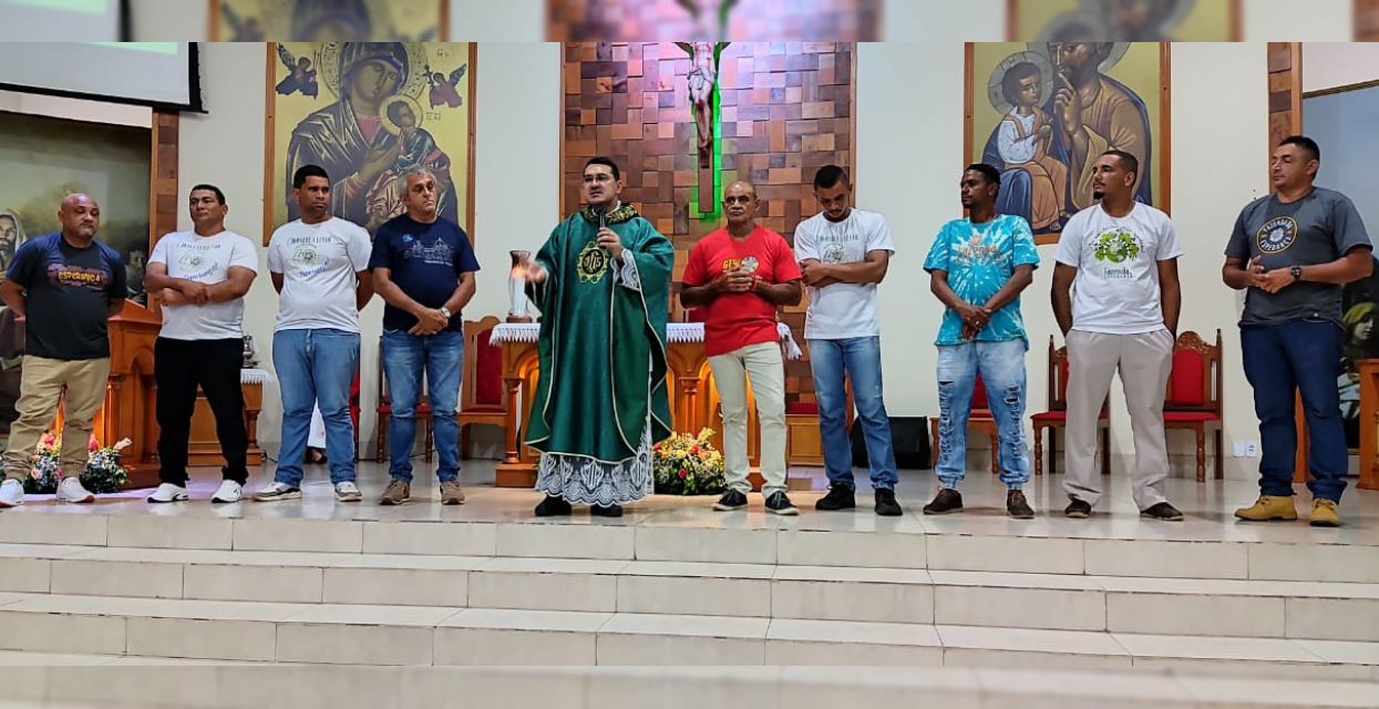 Missionários do Tocantins partem em missão para abertura de nova Fazenda em Mozarlândia (GO)