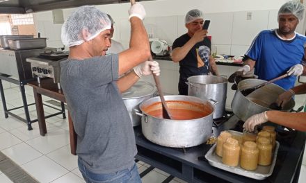 Fazenda São José participa de oficina de produção de doces e geléias