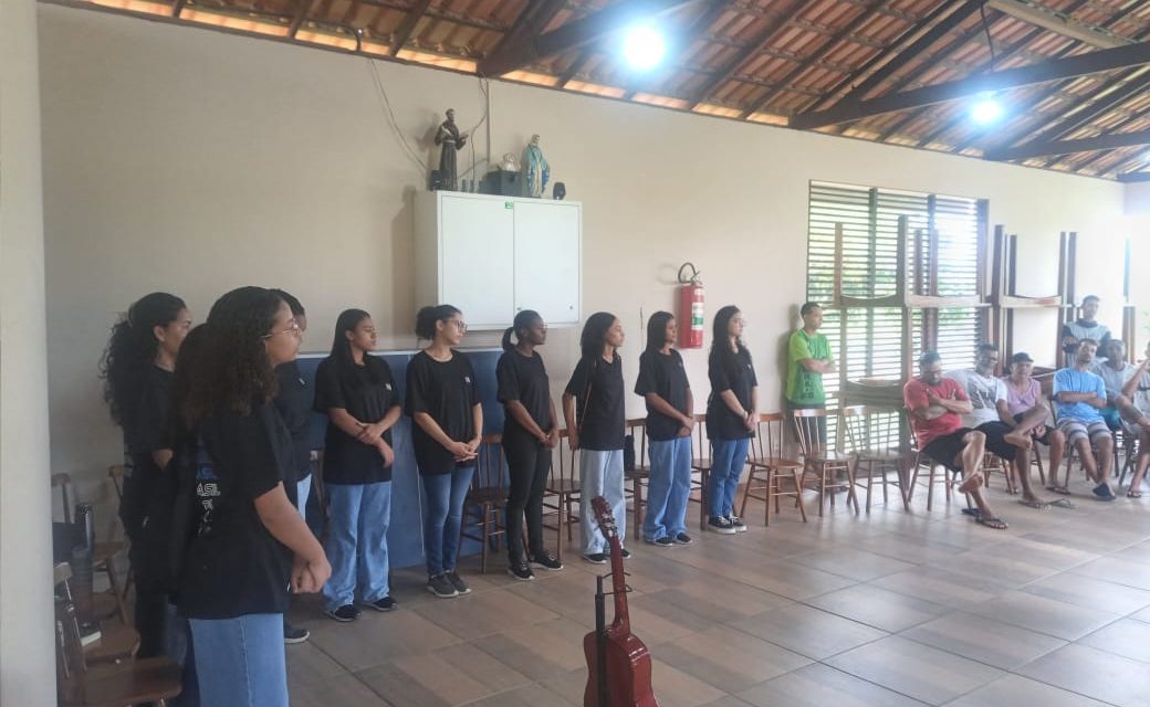 Fazenda da Esperança de Serra (ES) recebe grupo de jovens do MIRC do Brasil