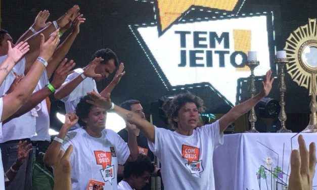 “Com Deus, Tem Jeito” chega em Portugal neste sábado