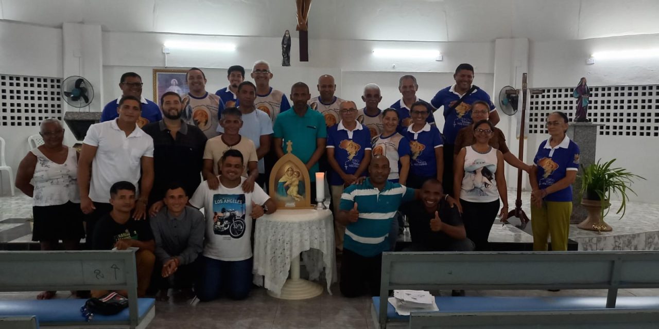 Acolhidos da Fazenda em Campo Maior participam de Adoração ao Santíssimo