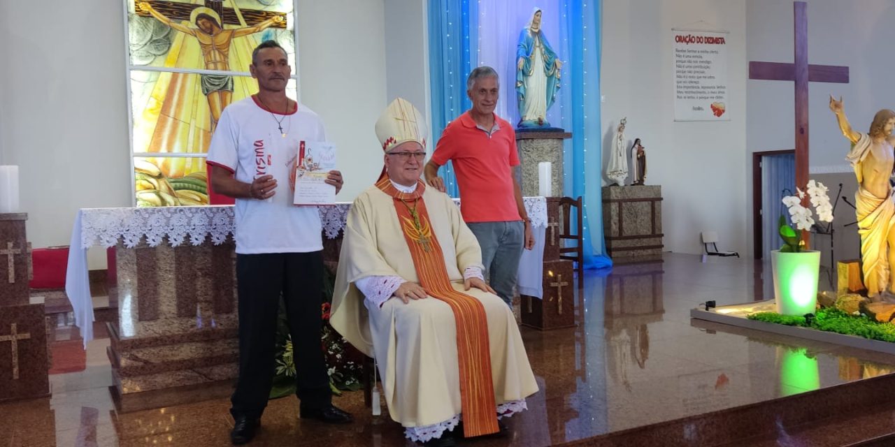 Acolhidos da Fazenda em Coromandel (MG) recebem sacramento da Crisma