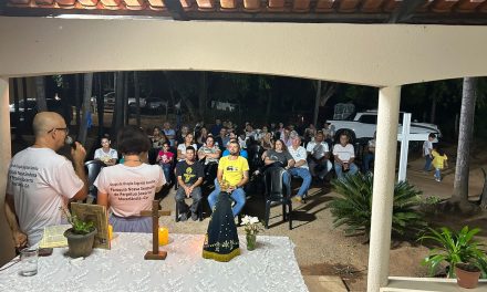 Grupo de oração visita espaço da futura Fazenda em Mozarlândia