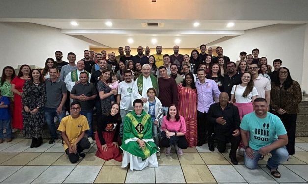 12ª edição do encontro “Com Deus tem jeito” encaminha 134 pessoas em situação de rua para centros de acolhida