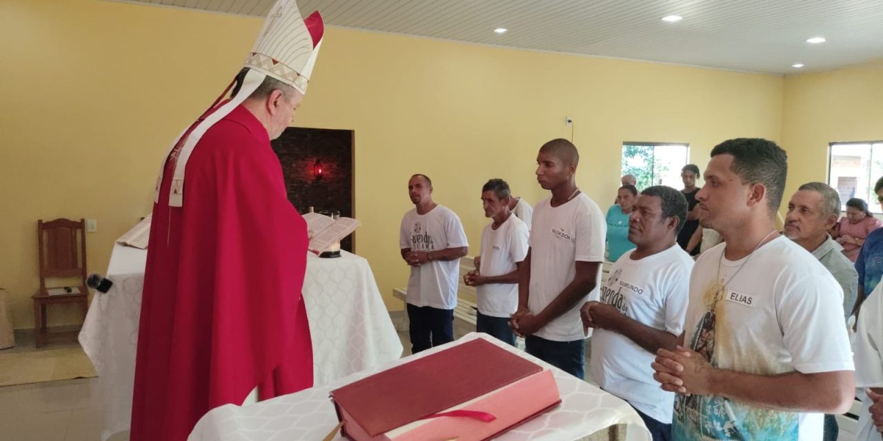 Em Alto Paraíso (RO), Fazenda da Esperança recebe a visita de Dom Roque Paloschi, arcebispo de Porto Velho