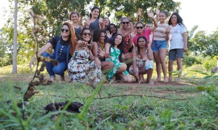 Voluntárias da Fazenda em Coroatá (MA) promovem dia da beleza com as acolhidas