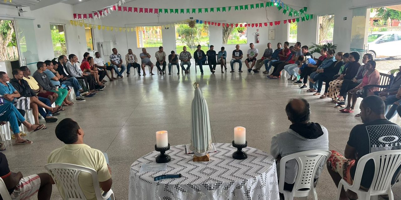 Acolhidos e acolhidas celebram o dia de São João em Lagarto (SE)