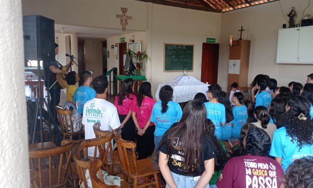 Fazenda da Esperança em Serra acolhe retiro da Pastoral dos Adolescentes