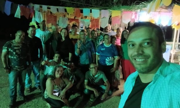 Fazenda em Aurilândia (GO) realiza confraternização com amigos e benfeitores