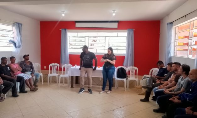 Psicólogos voluntários iniciam atendimento aos acolhidos da Fazenda em Guarará (MG)