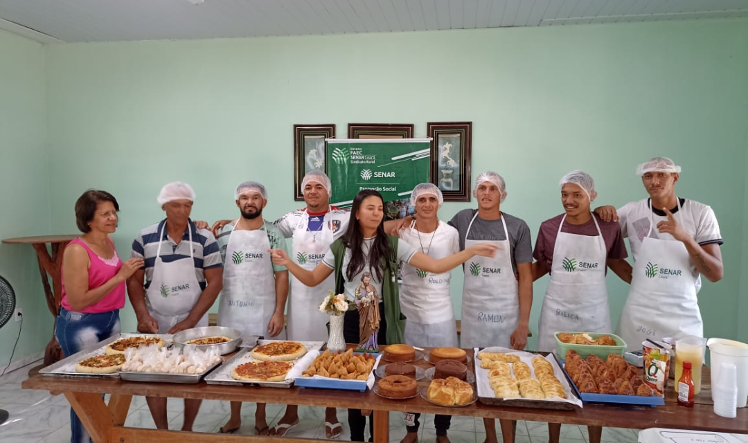 Senar oferece curso de panificação aos acolhidos da Fazenda da Esperança Padre Cícero