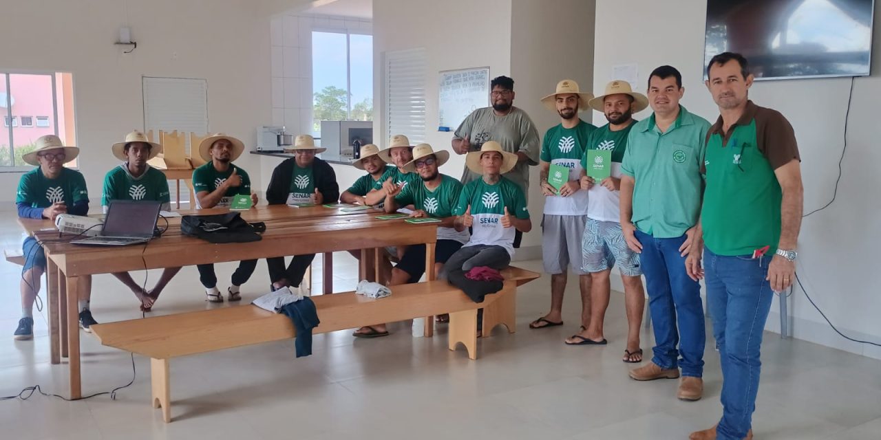 Acolhidos da Fazenda da Esperança em Campo Verde (MT) concluem formação promovida pelo Senar