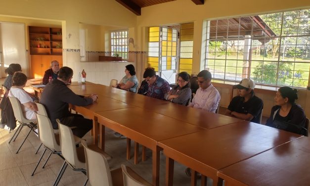 Primeira reunião do Grupo Esperança Viva na Fazenda da Esperança no Equador