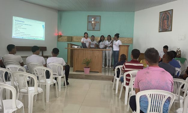 Acolhidos da Fazenda em Iracema (RR) participam de palestra sobre novembro azul