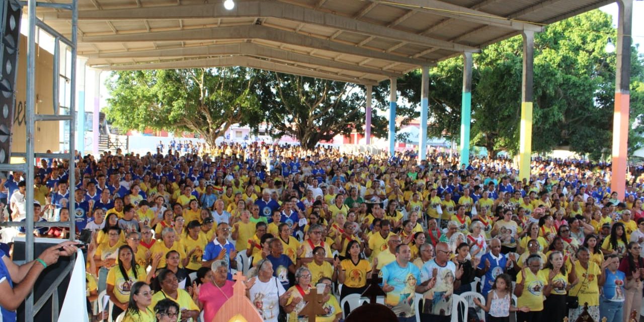 Encontro diocesano reúne milhares de fiéis na Fazenda da Esperança em Poço das Trincheiras (AL)