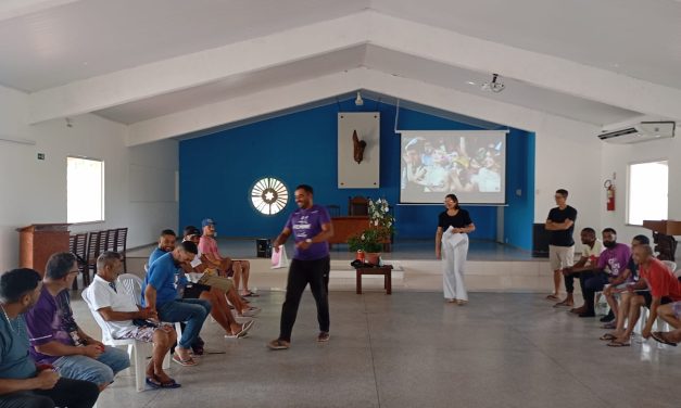 Acolhidos da Fazenda da Esperança São Miguel participam de dinâmicas para desenvolvimento pessoal 