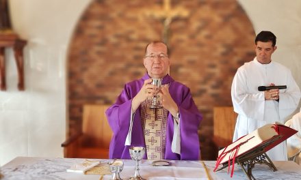 Dom Dino Marchió celebra para famílias na Fazenda da Esperança em Alhandra (PB)