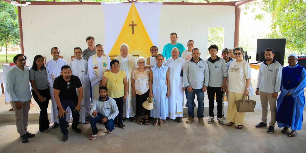 Em Óbidos (PA), Frei Hans Stapel e Nelson Giovanelli inauguram novas casas na Fazenda da Esperança Santa Clara