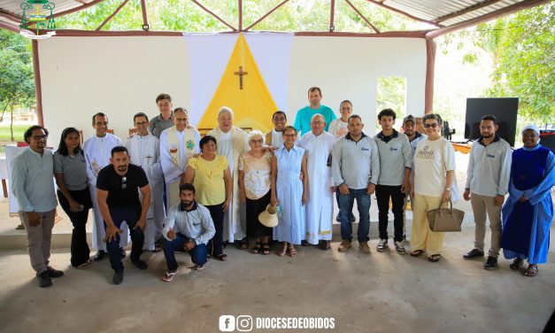 Em Óbidos (PA), Frei Hans Stapel e Nelson Giovanelli inauguram novas casas na Fazenda da Esperança Santa Clara