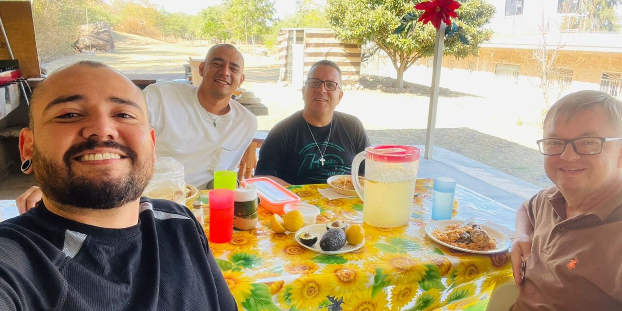 Momento de retiro e convivência para o núcleo da Fazenda em Guadalajara