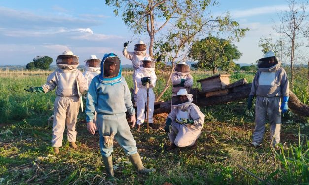 Senar promove curso de apicultura na Fazenda da Esperança São Sebastião