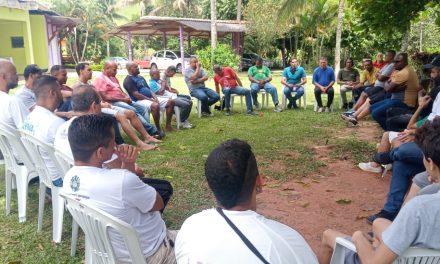 Fazenda de Guarará (MG) comemora o Dia do Es com a presença de 24 ex-acolhidos.